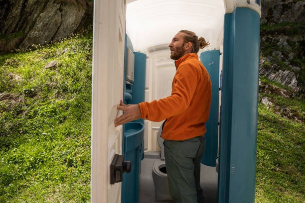 Best Portable restroom trailer rental  in Lees Summit, MO